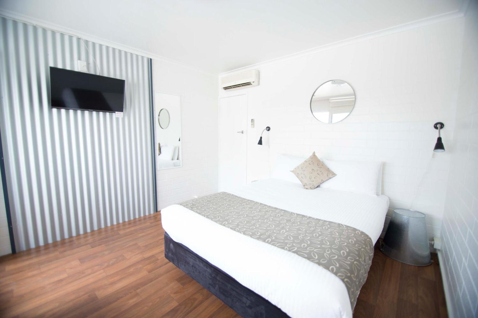 Siesta Central Apartments Сейл Екстериор снимка