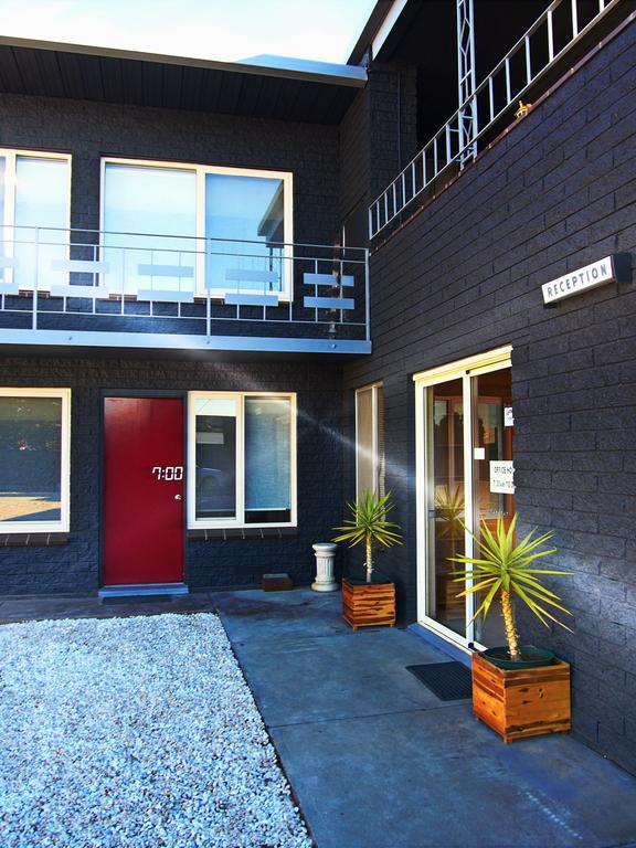 Siesta Central Apartments Сейл Екстериор снимка