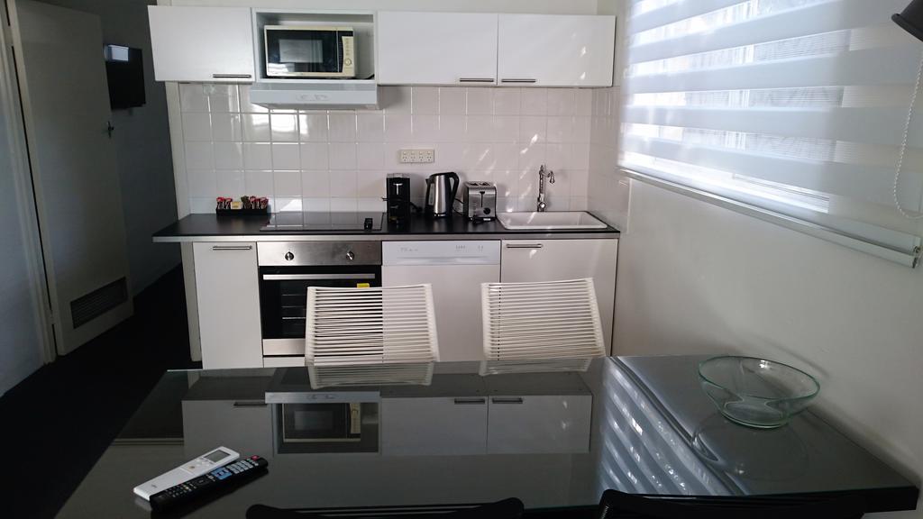 Siesta Central Apartments Сейл Екстериор снимка