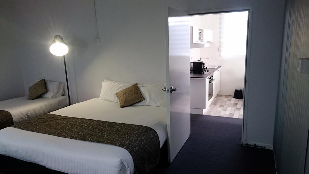 Siesta Central Apartments Сейл Екстериор снимка